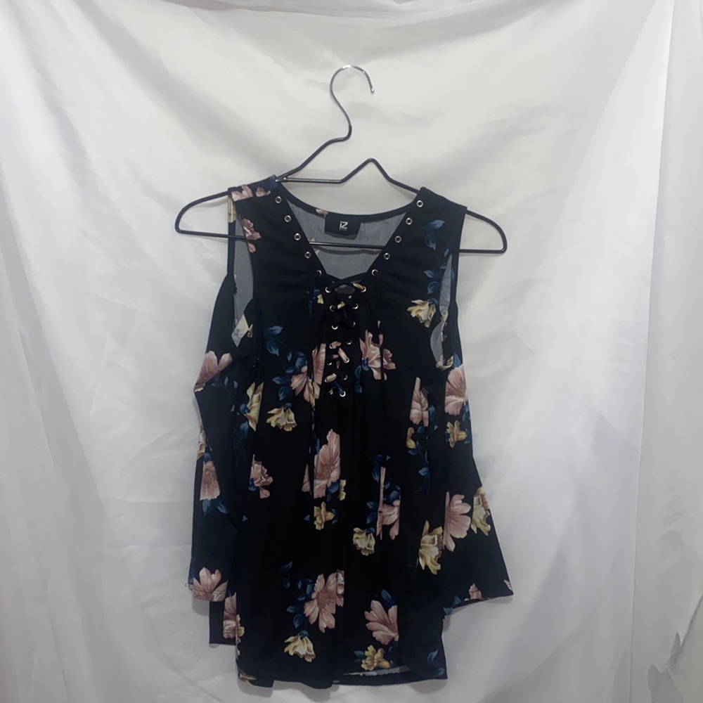 Size L blouse. Used like new. Only worn a couple times.